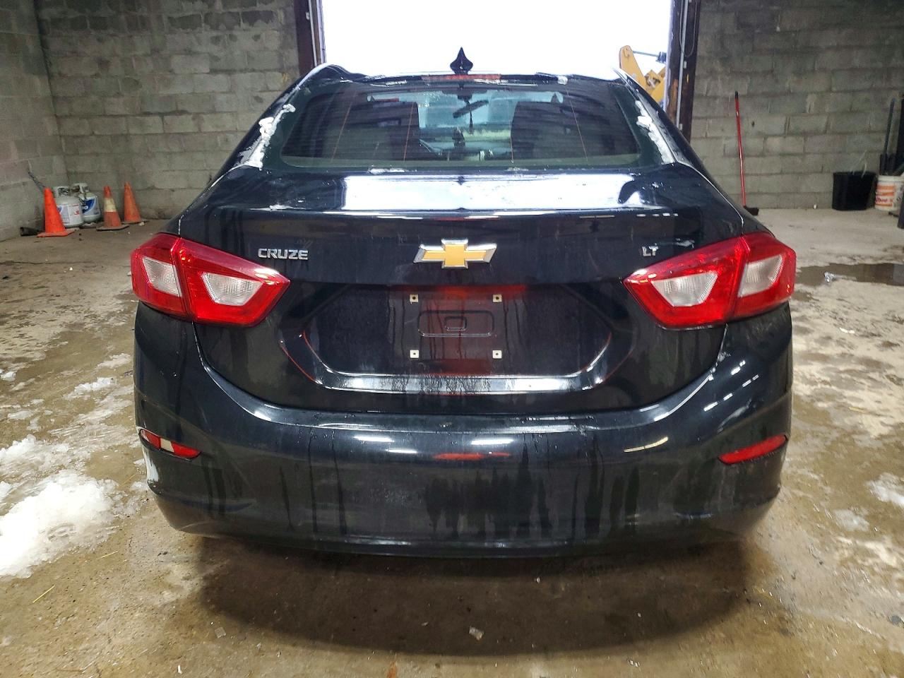 2017 CHEVROLET CRUZE LT photo 6