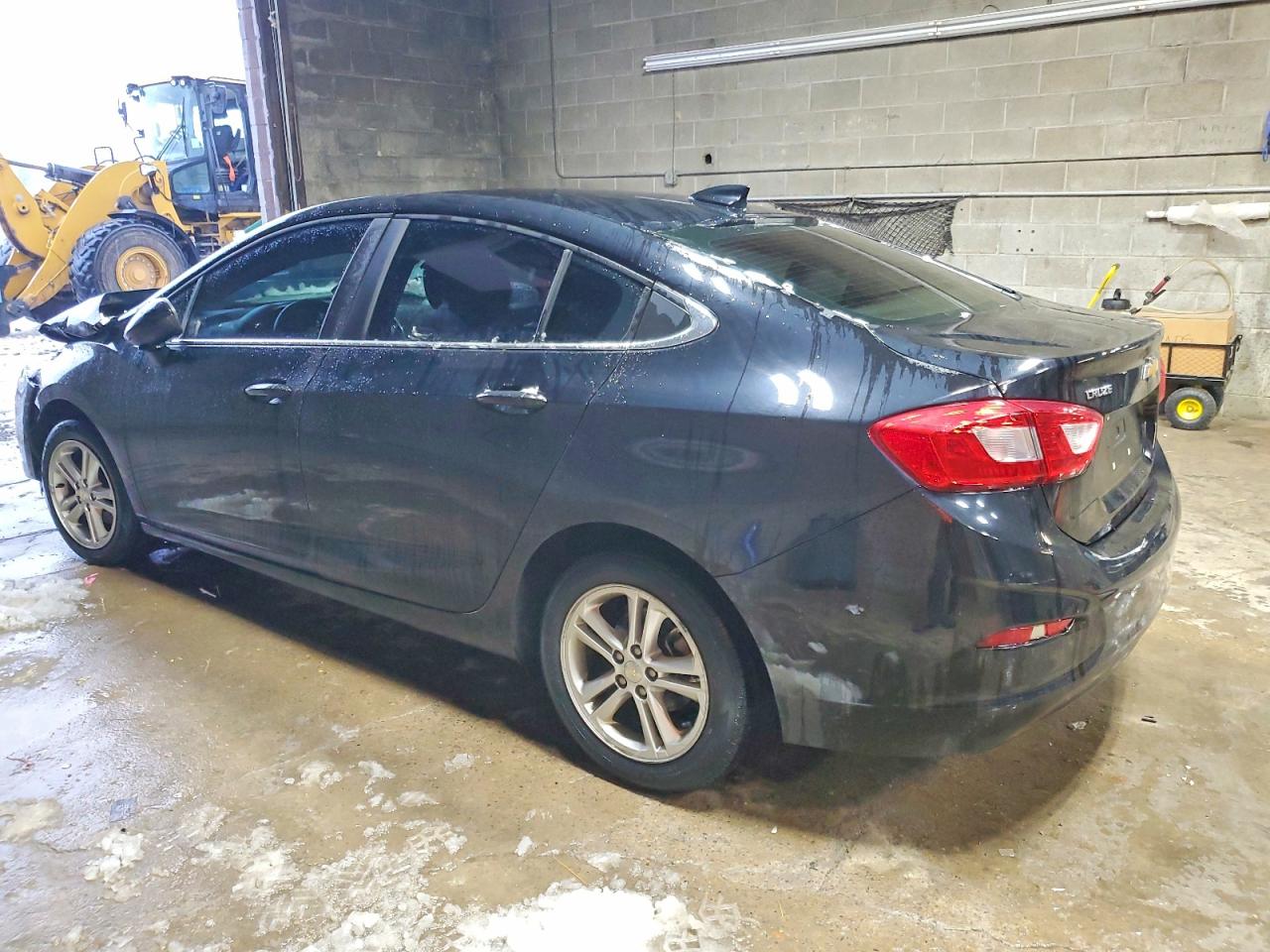 2017 CHEVROLET CRUZE LT photo 2