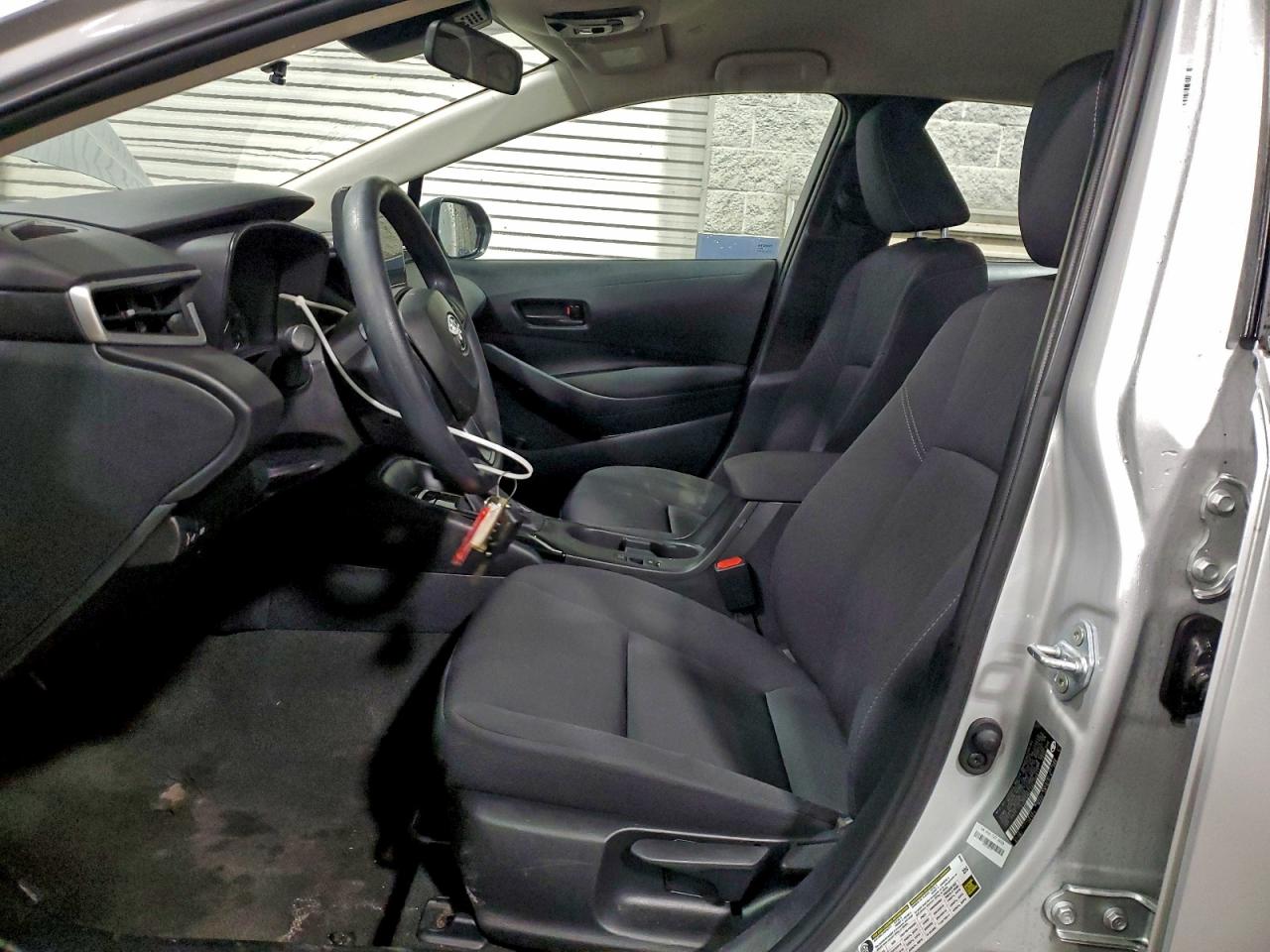 2024 TOYOTA COROLLA LE photo 7