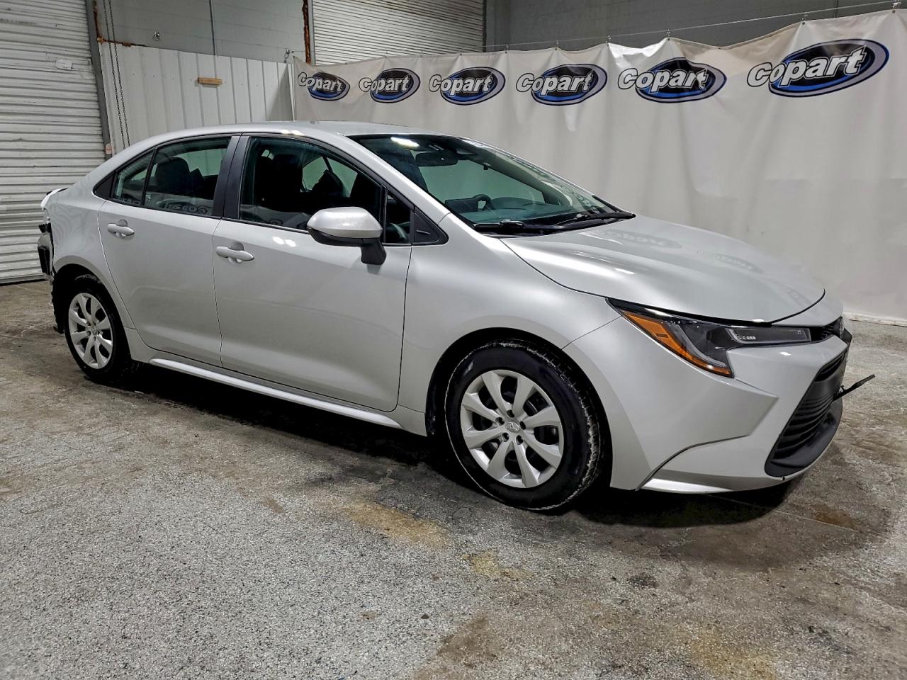 2024 TOYOTA COROLLA LE photo 4