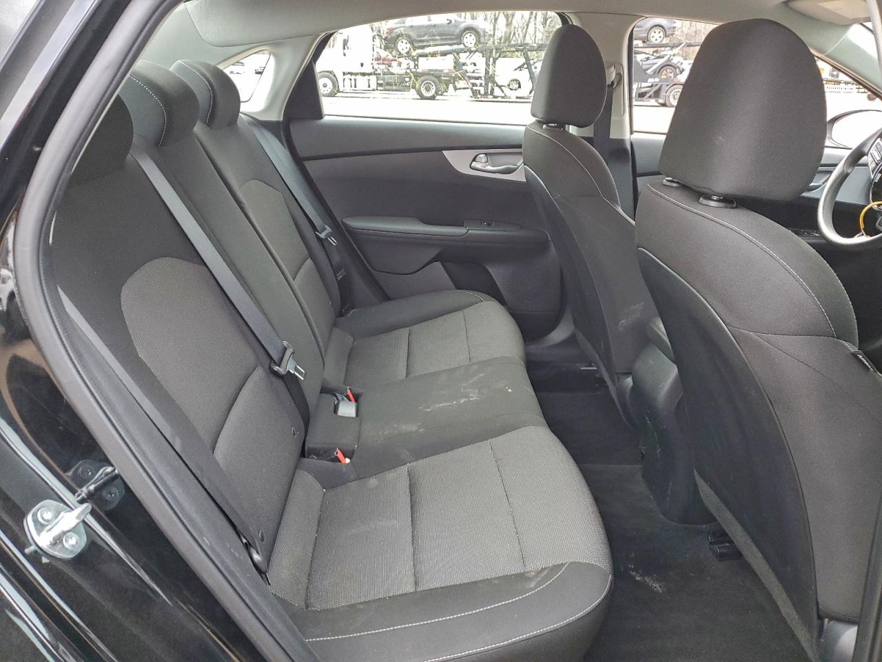 2024 KIA FORTE LX photo 19
