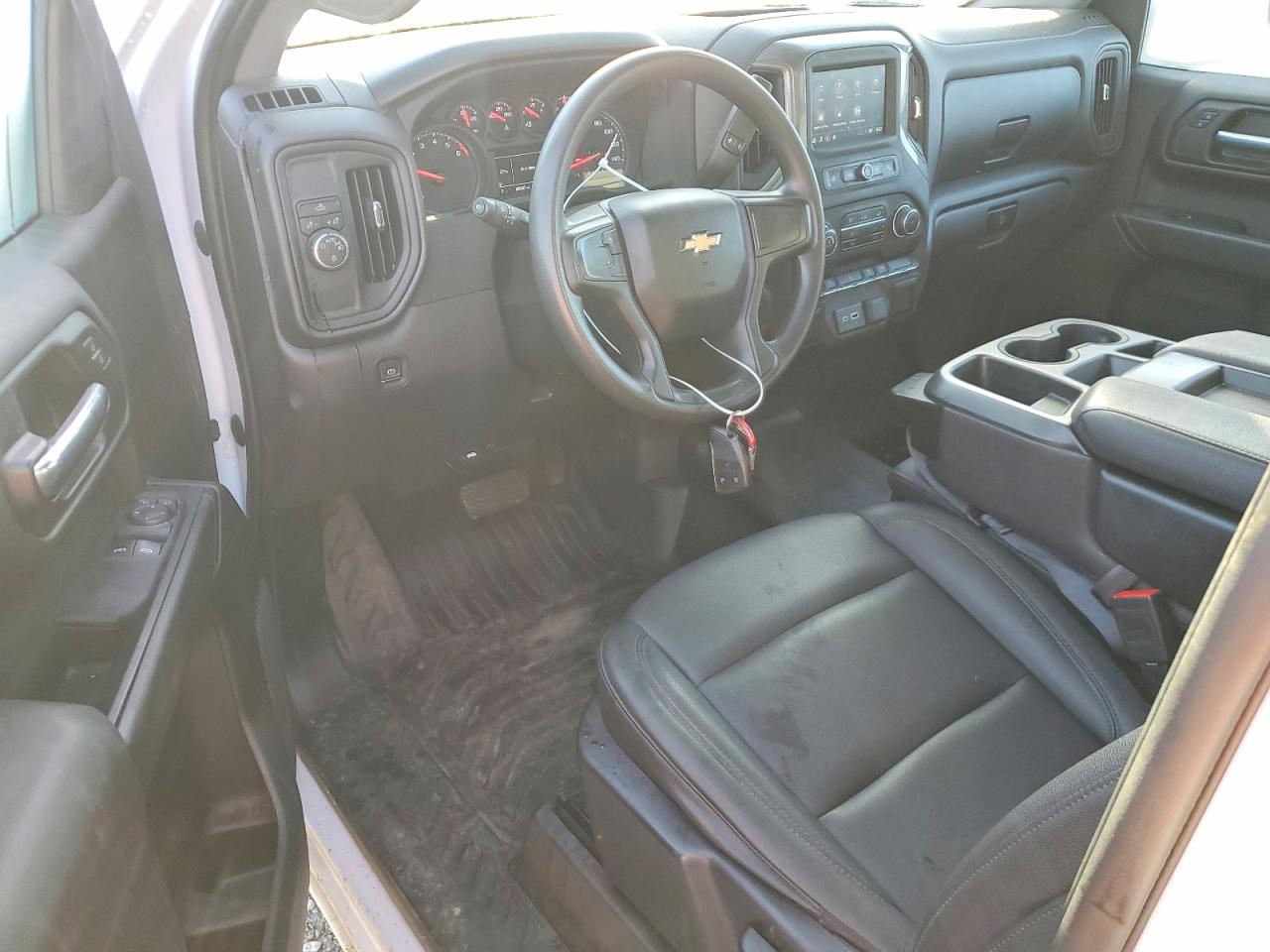 2023 CHEVROLET SILVERADO C1500 photo 8