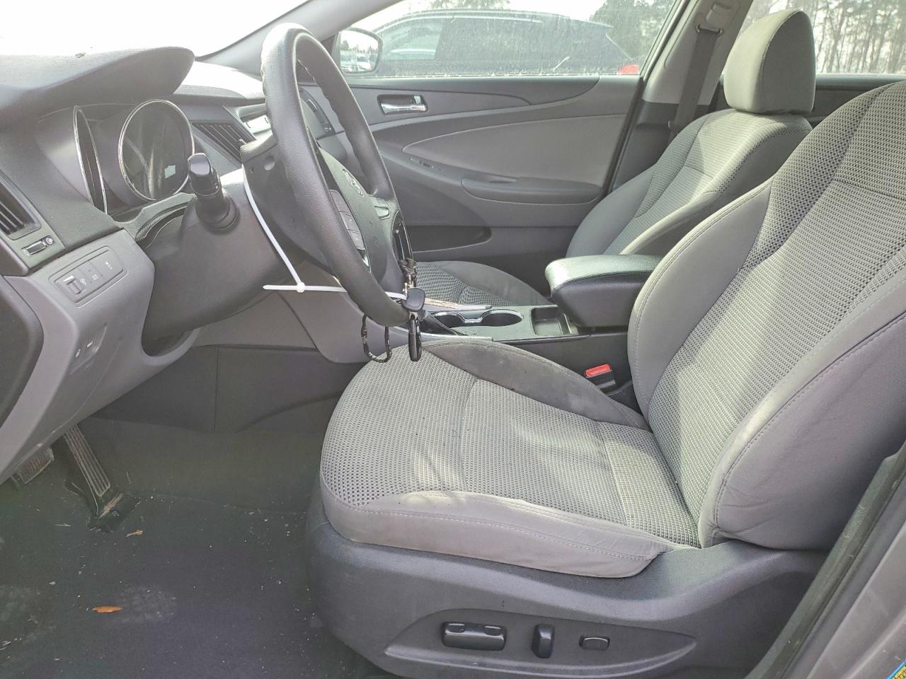 2012 HYUNDAI SONATA GLS photo 7