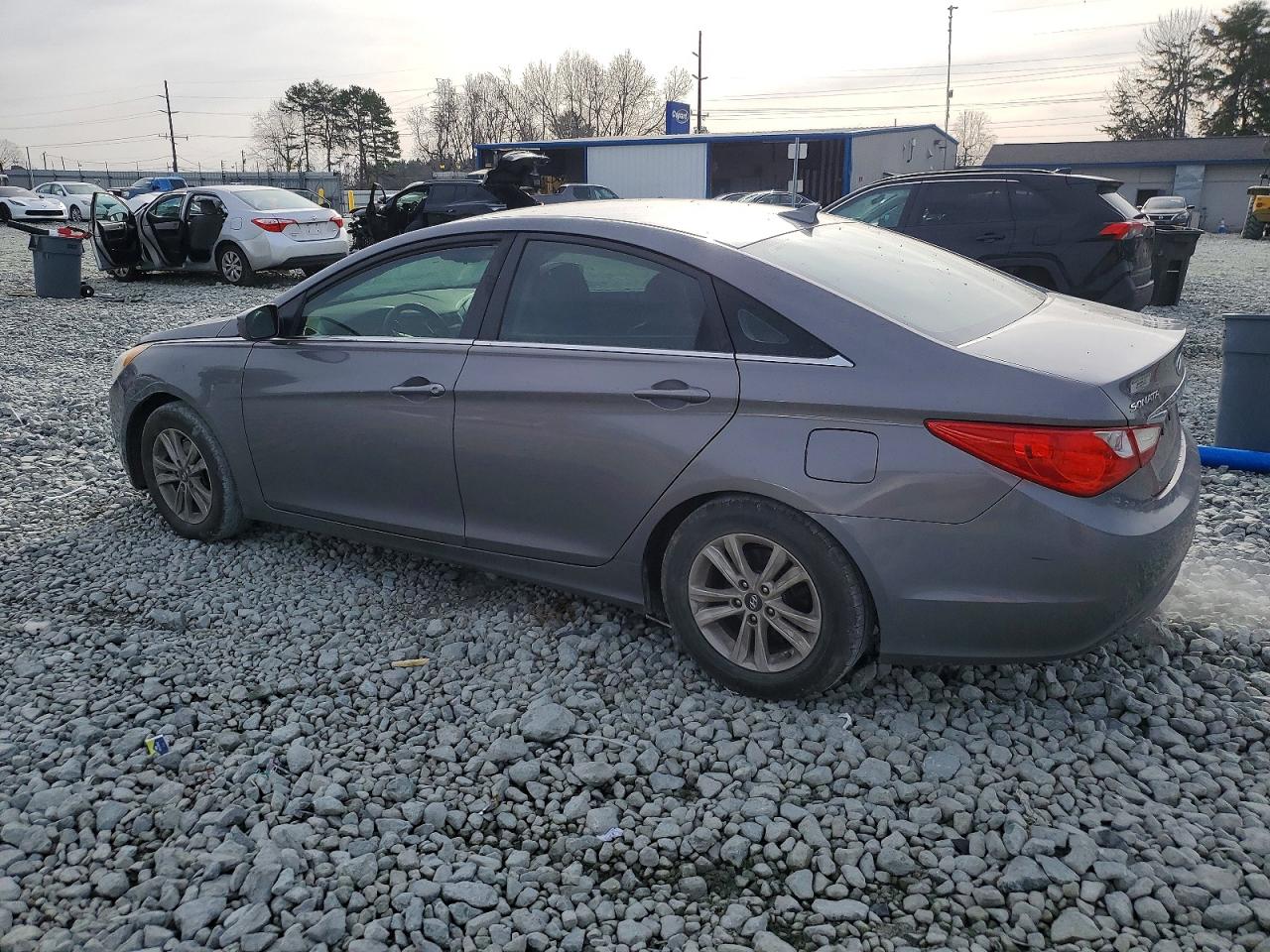 2012 HYUNDAI SONATA GLS photo 2
