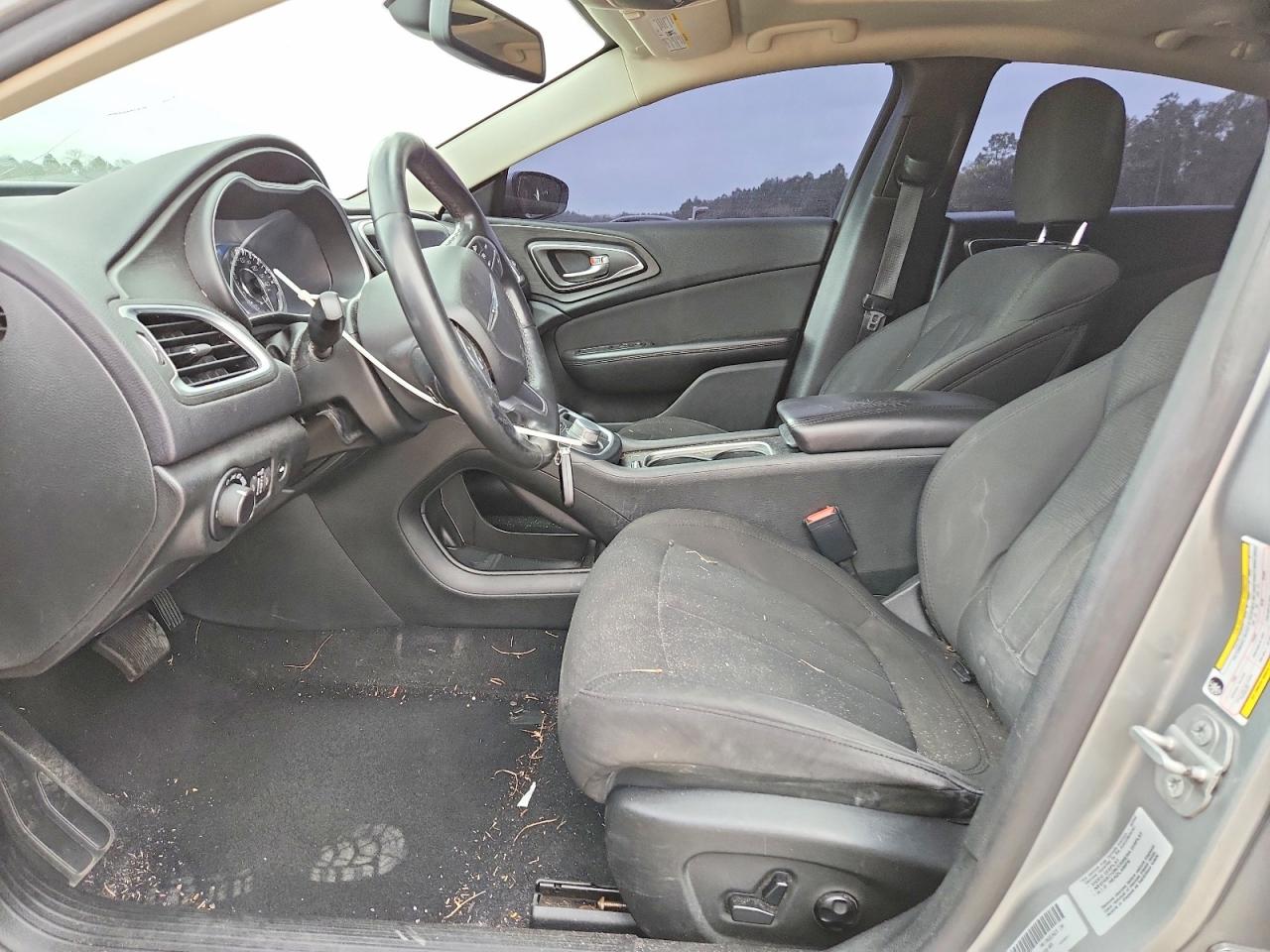 2015 CHRYSLER 200 LIMITED photo 13