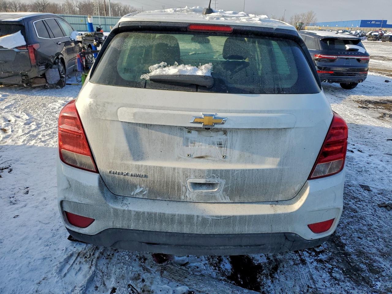 2018 CHEVROLET TRAX LS photo 6