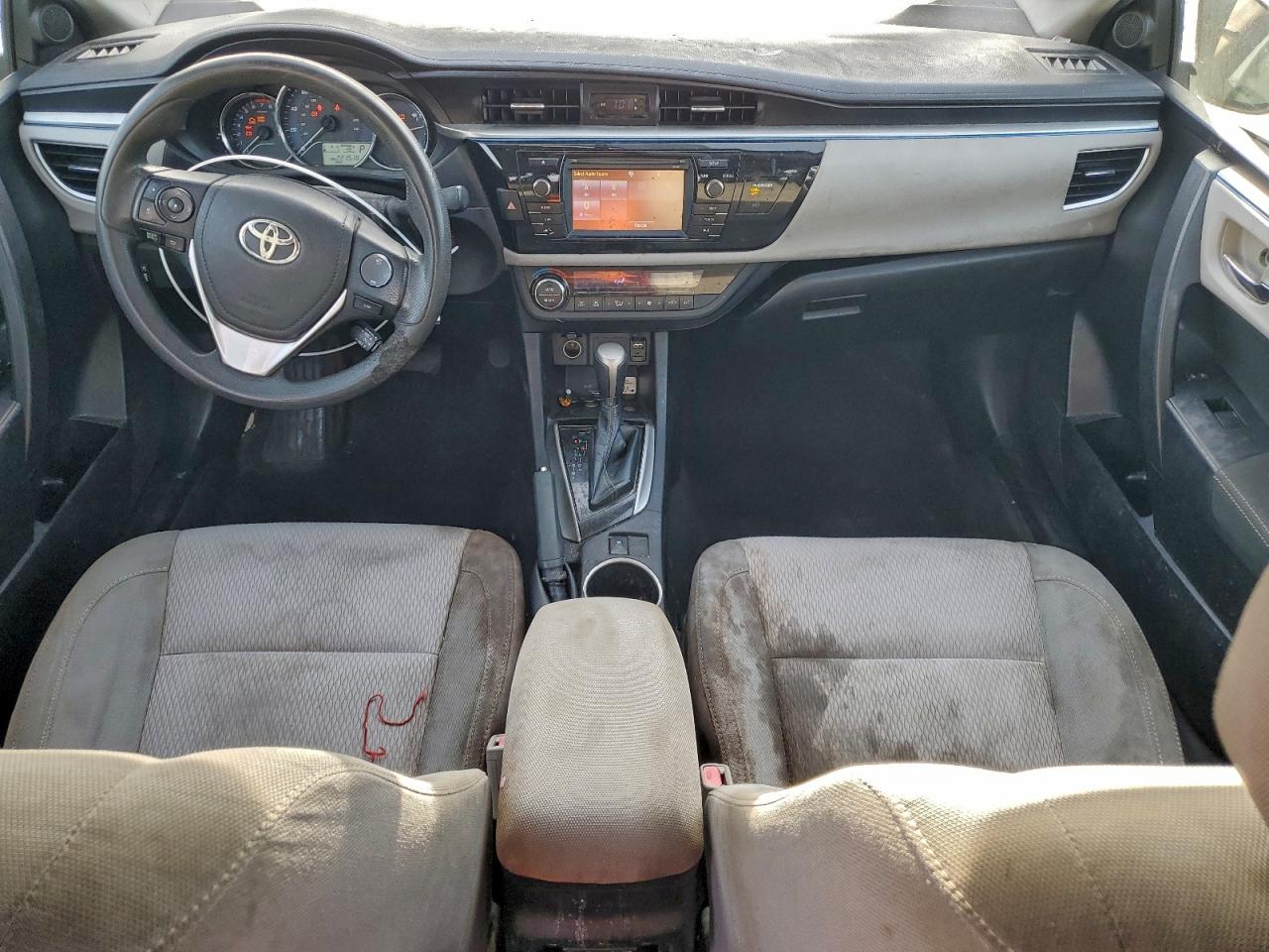 2014 TOYOTA COROLLA L photo 8