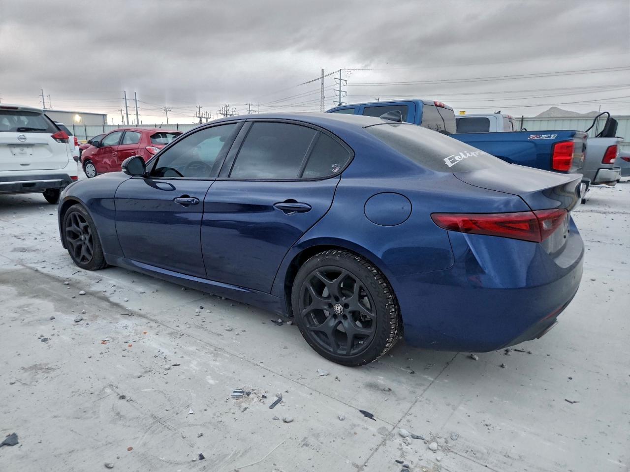 2021 ALFA ROMEO GIULIA SPORT photo 2
