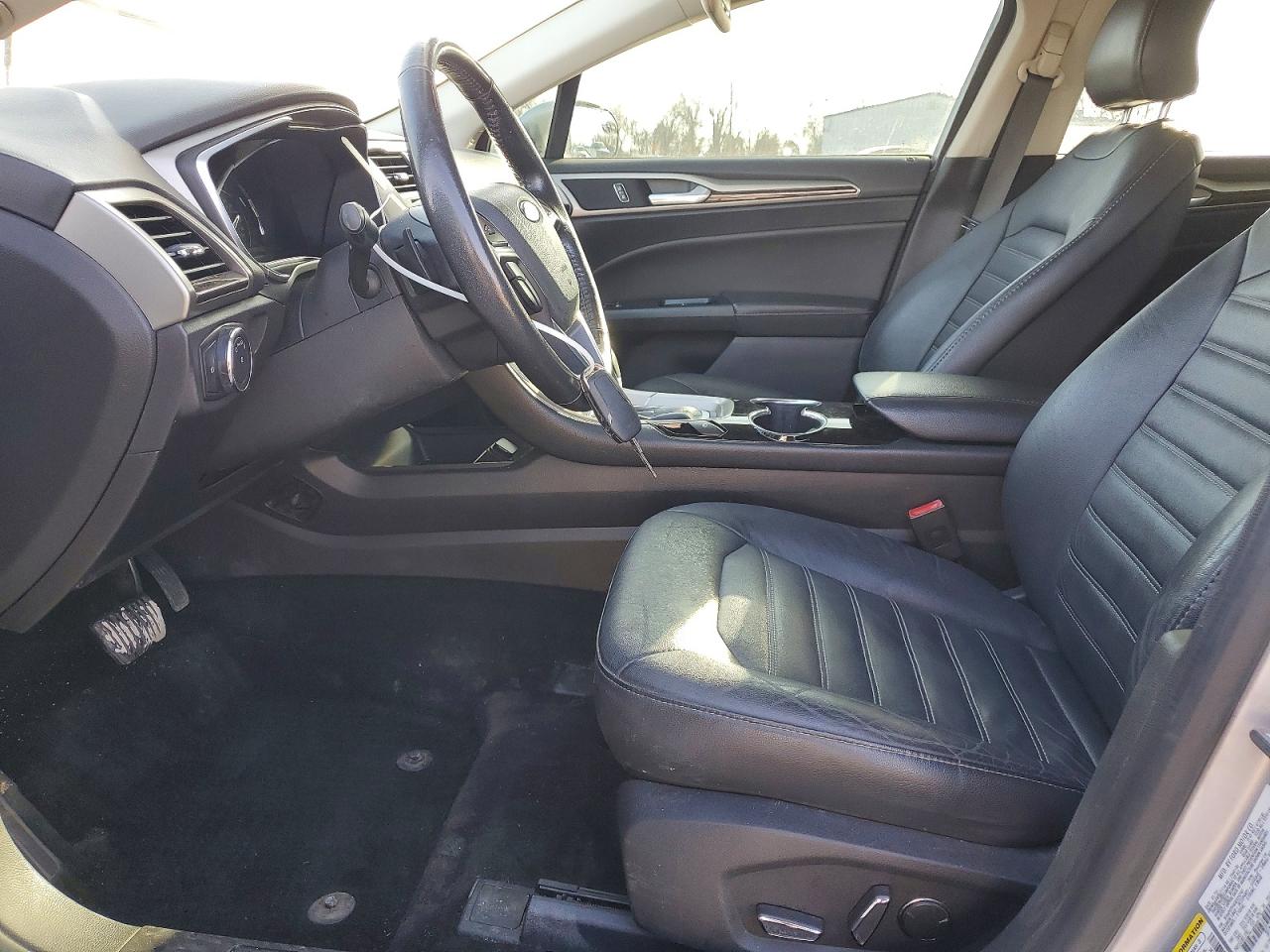 2016 FORD FUSION SE photo 7