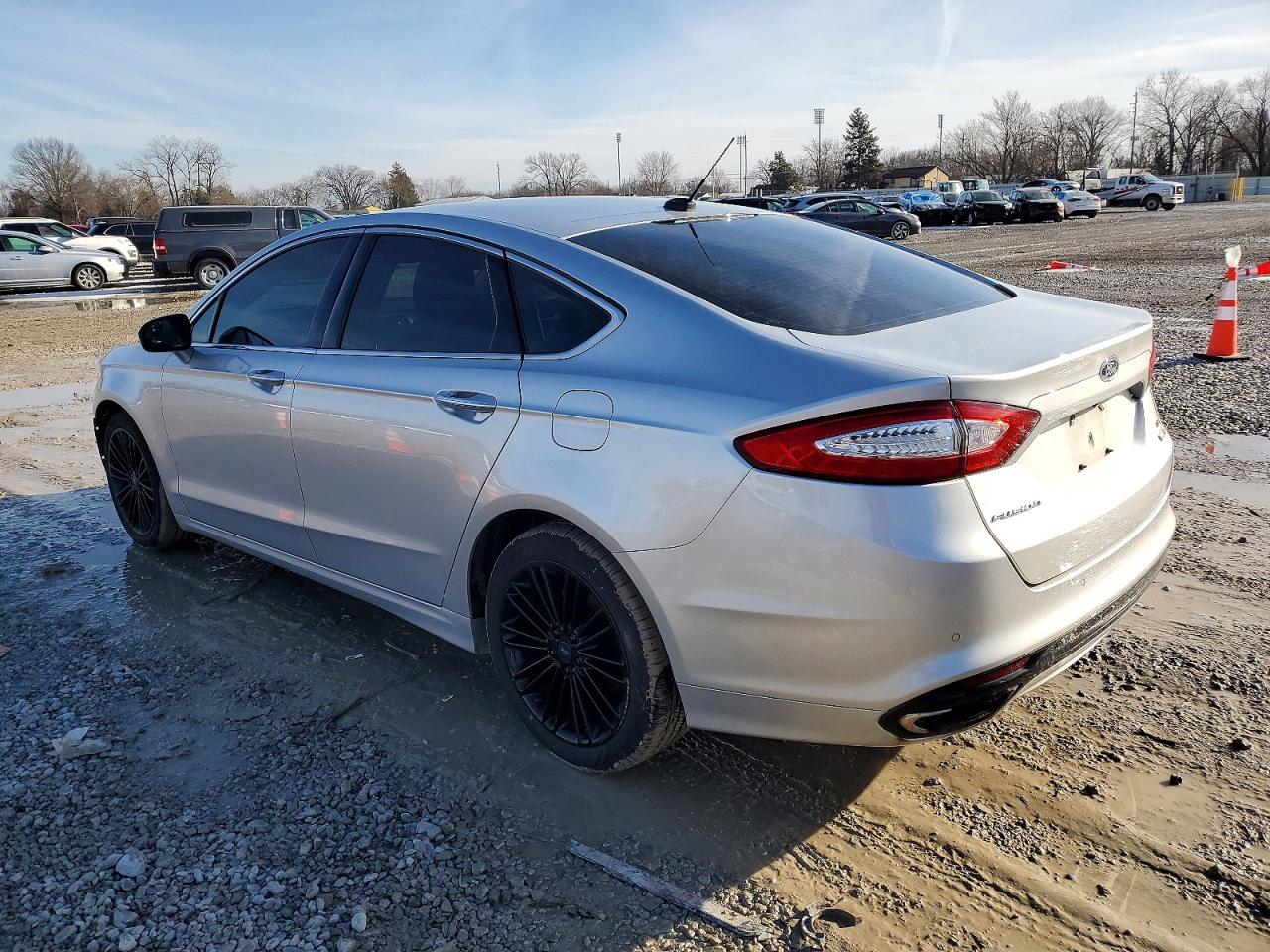 2016 FORD FUSION SE photo 2