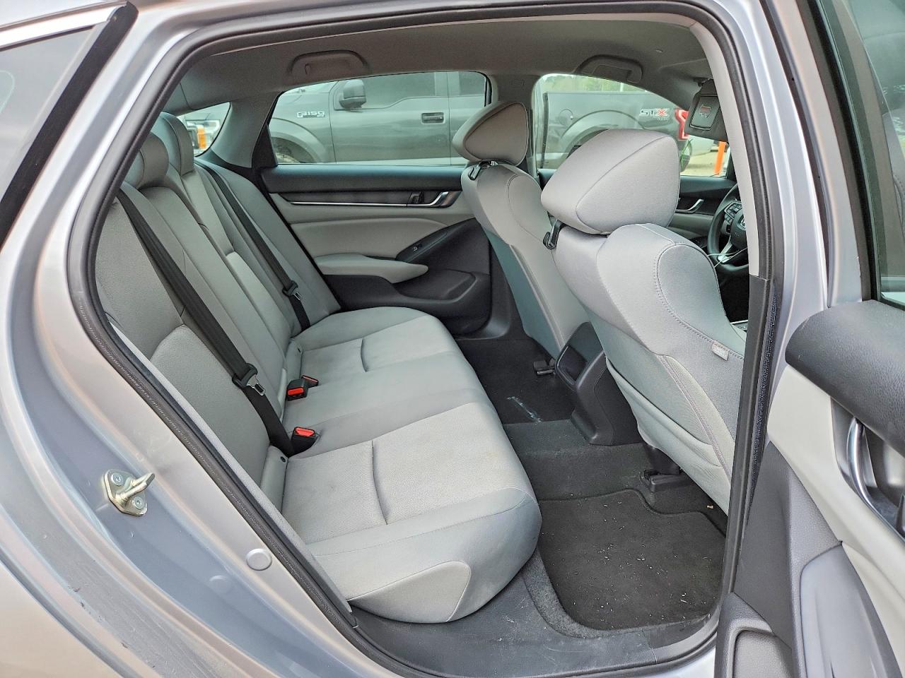 2020 HONDA ACCORD LX photo 19