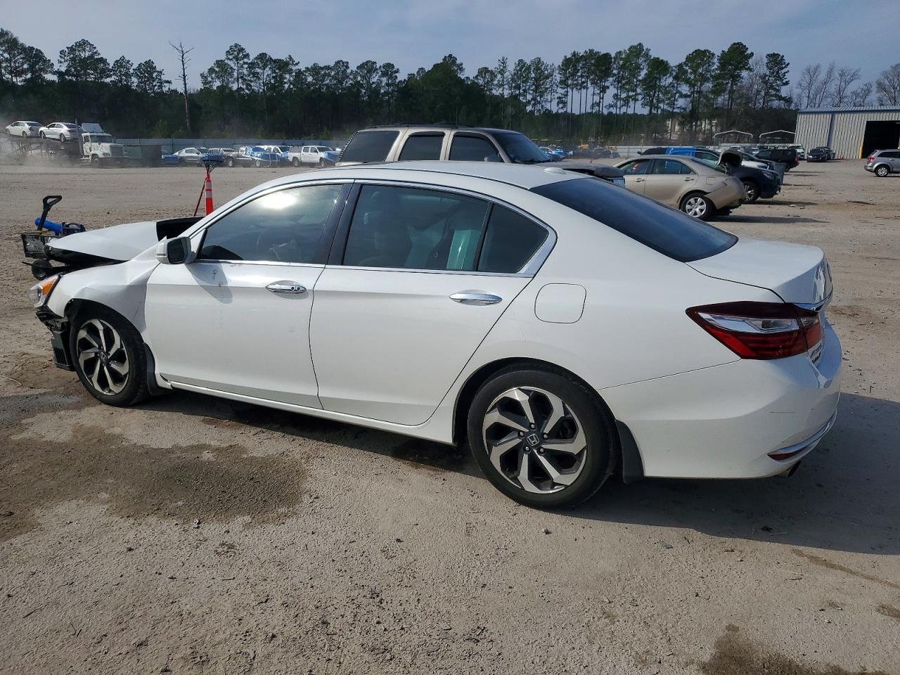 2017 HONDA ACCORD EXL photo 3