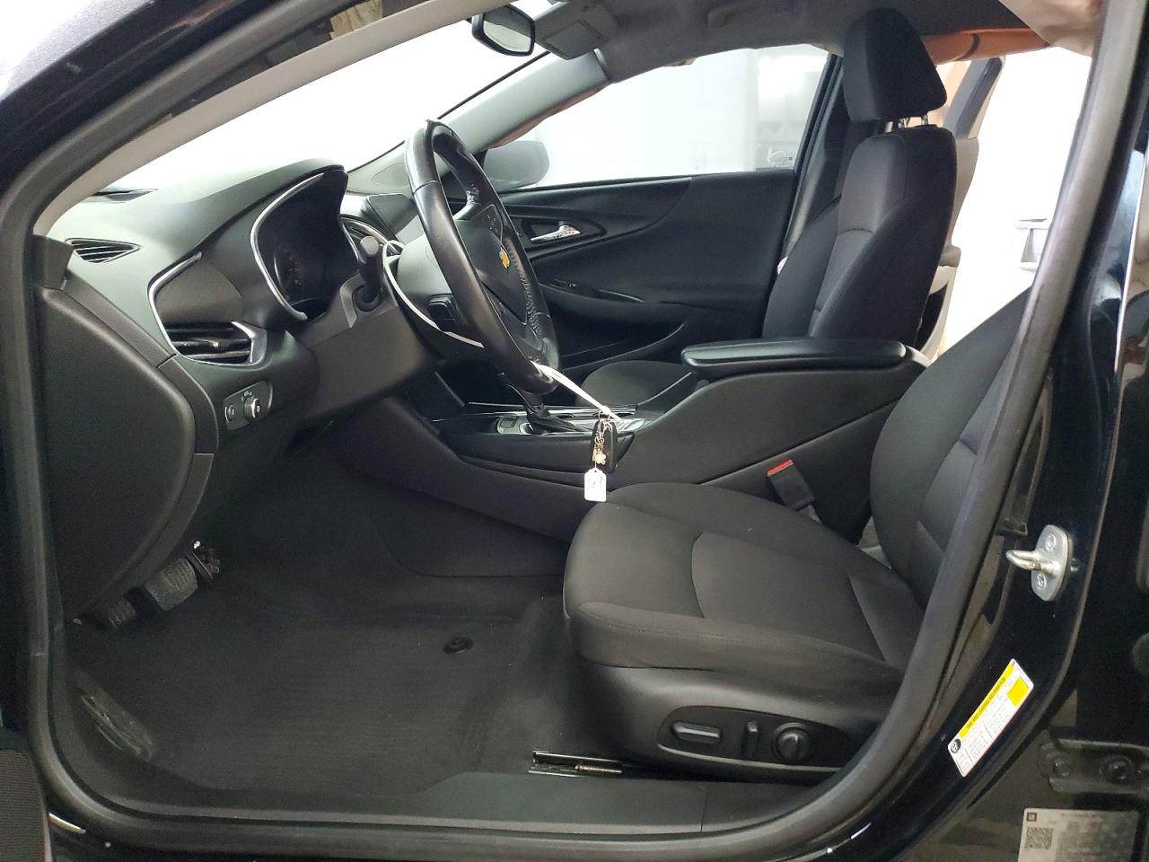 2018 CHEVROLET MALIBU LT photo 7