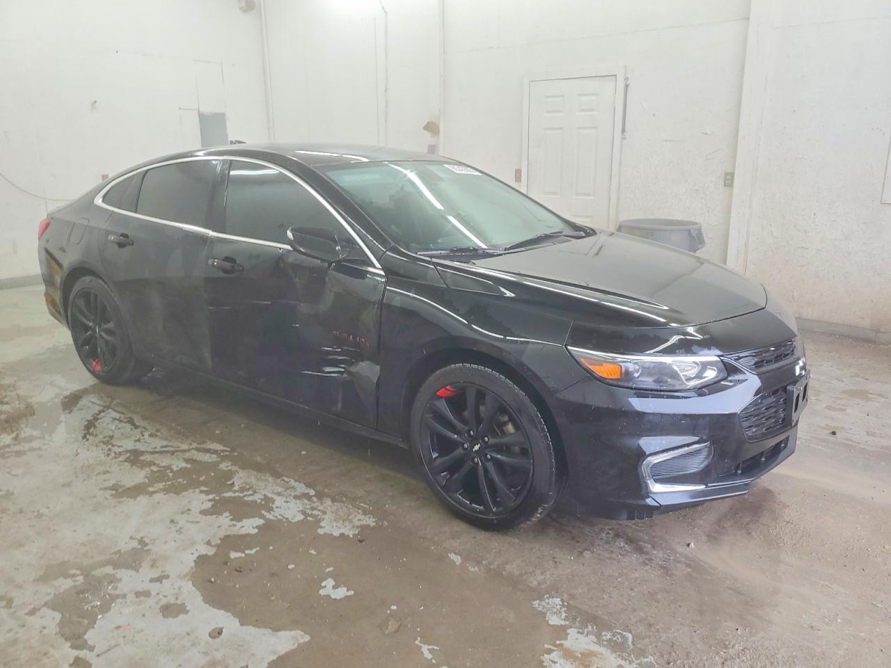 2018 CHEVROLET MALIBU LT photo 4