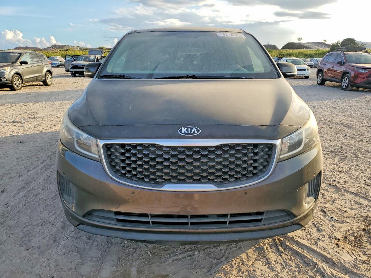 2016 KIA SEDONA LX photo 5