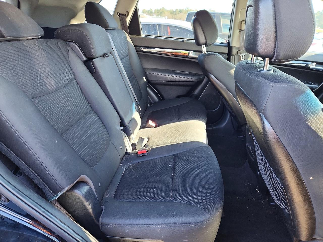 2014 KIA SORENTO LX photo 21