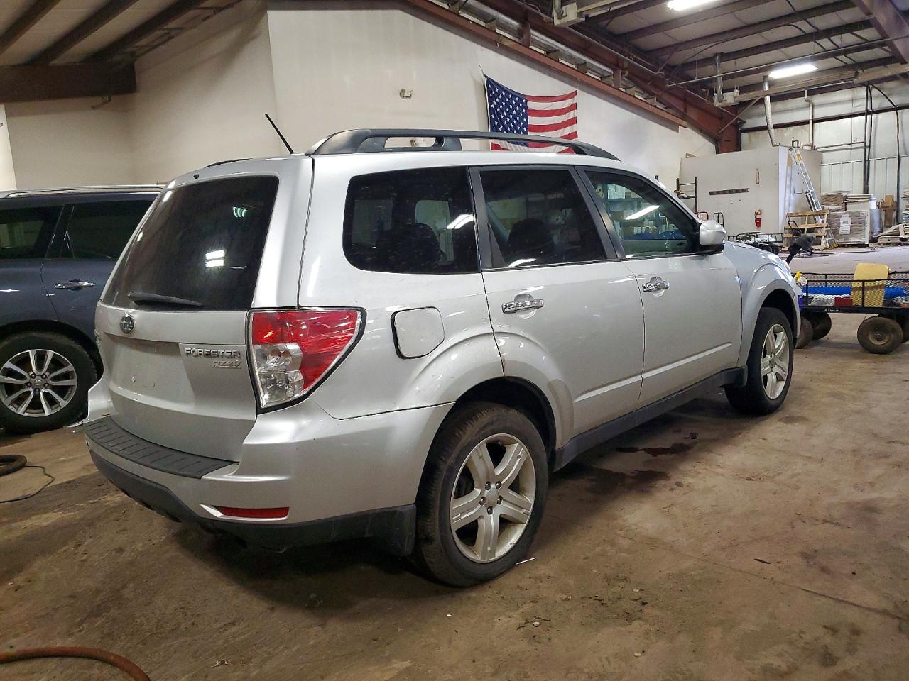 2010 SUBARU FORESTER 2.5X LIMITED photo 3
