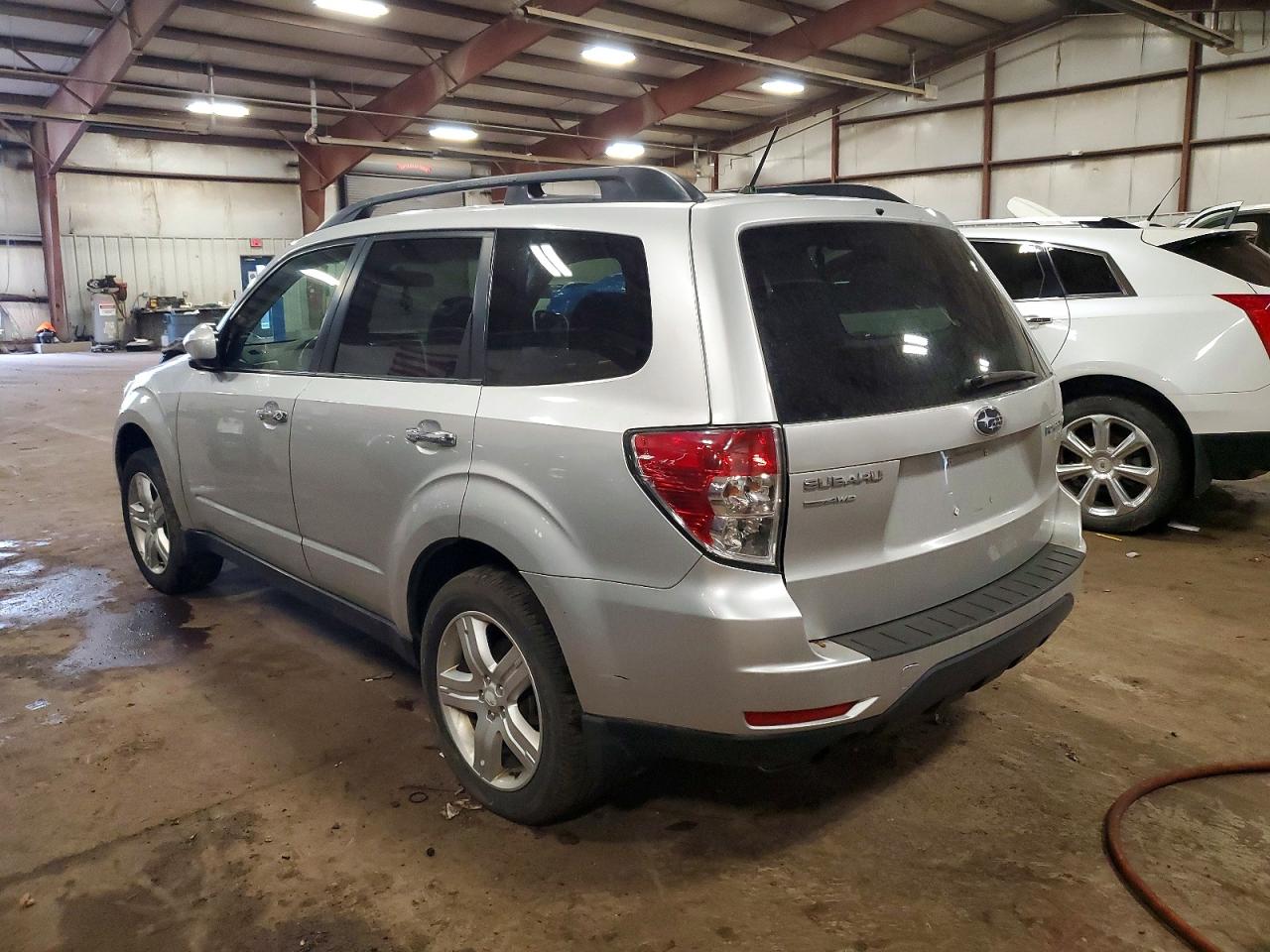 2010 SUBARU FORESTER 2.5X LIMITED photo 2