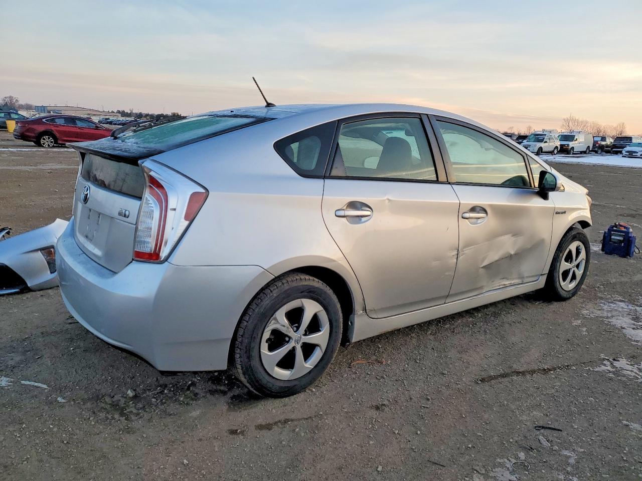 2013 TOYOTA PRIUS photo 3