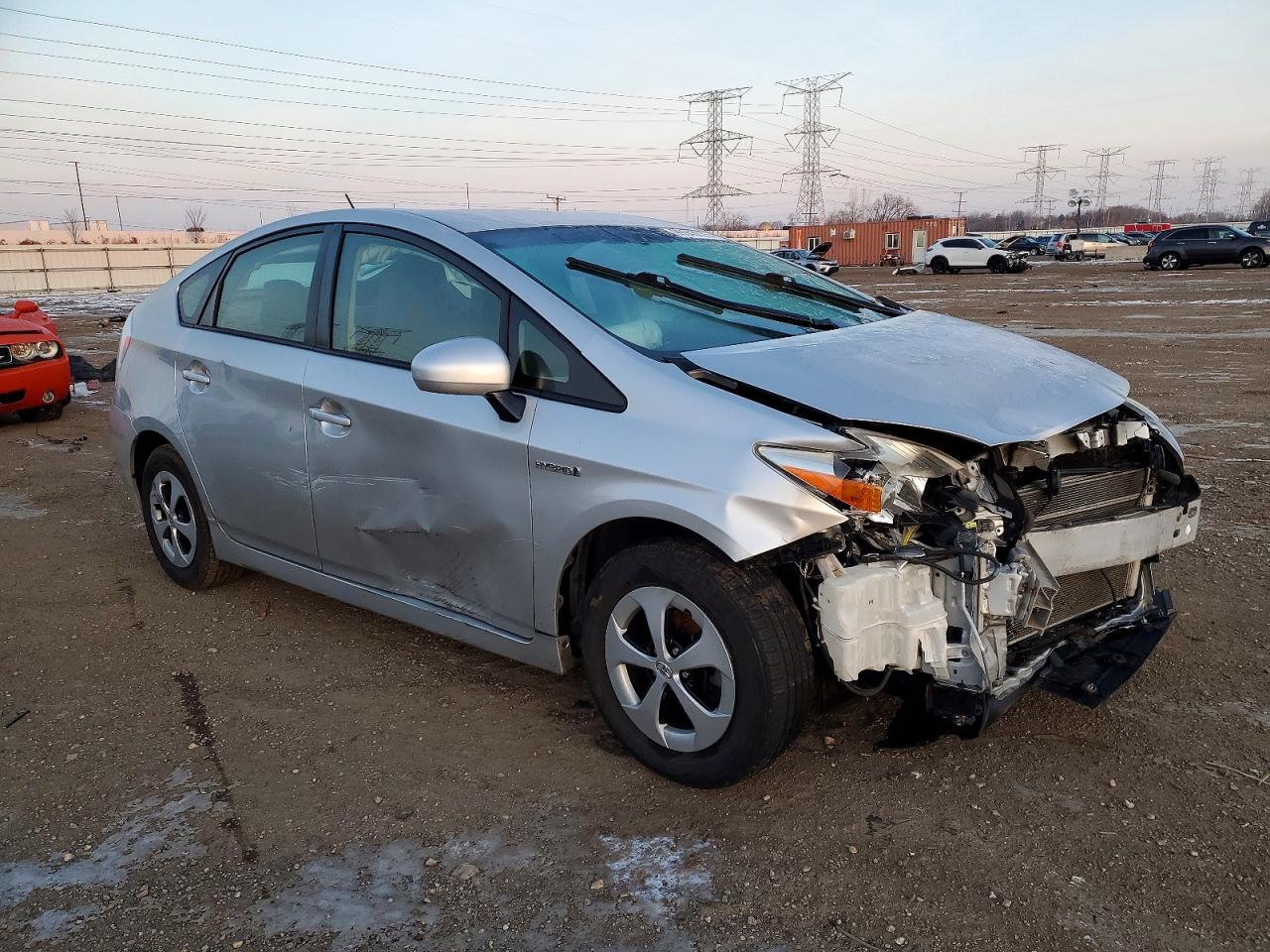 2013 TOYOTA PRIUS photo 4
