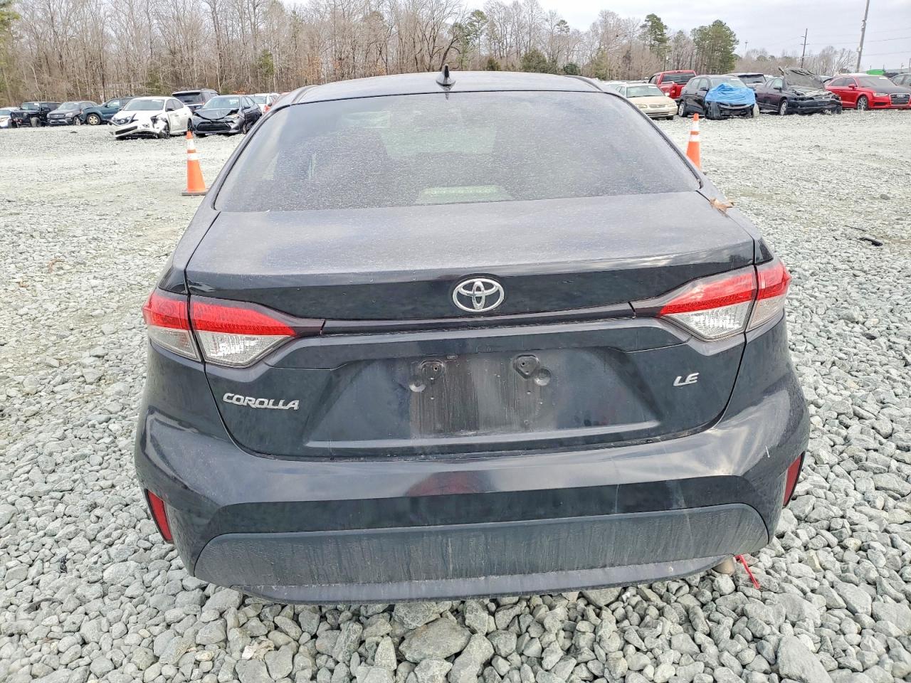 2022 TOYOTA COROLLA LE photo 6