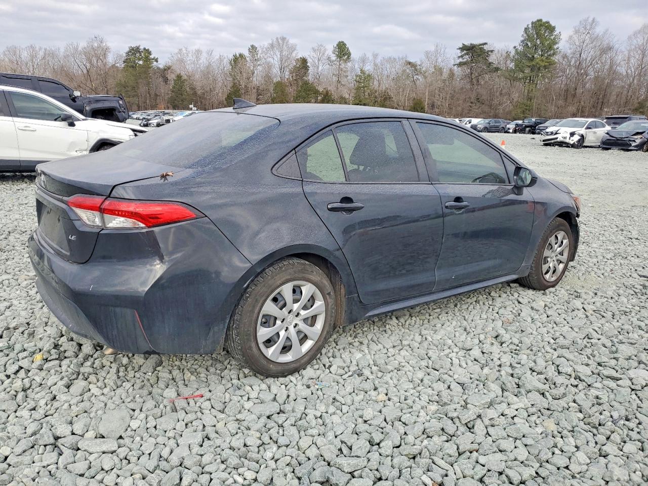 2022 TOYOTA COROLLA LE photo 3