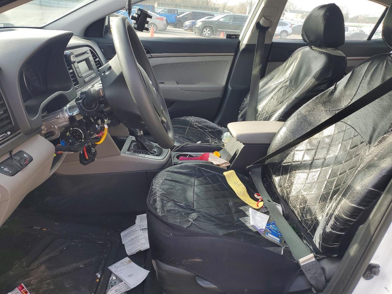 2017 HYUNDAI ELANTRA SE photo 13