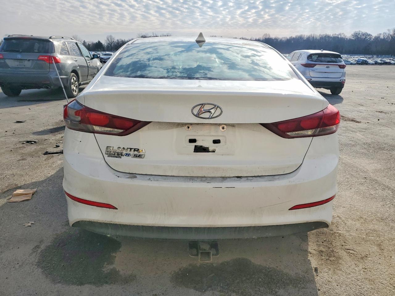 2017 HYUNDAI ELANTRA SE photo 11