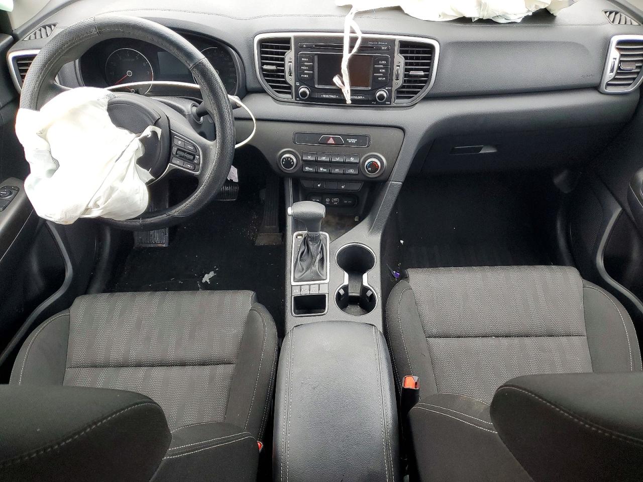 2018 KIA SPORTAGE LX photo 8