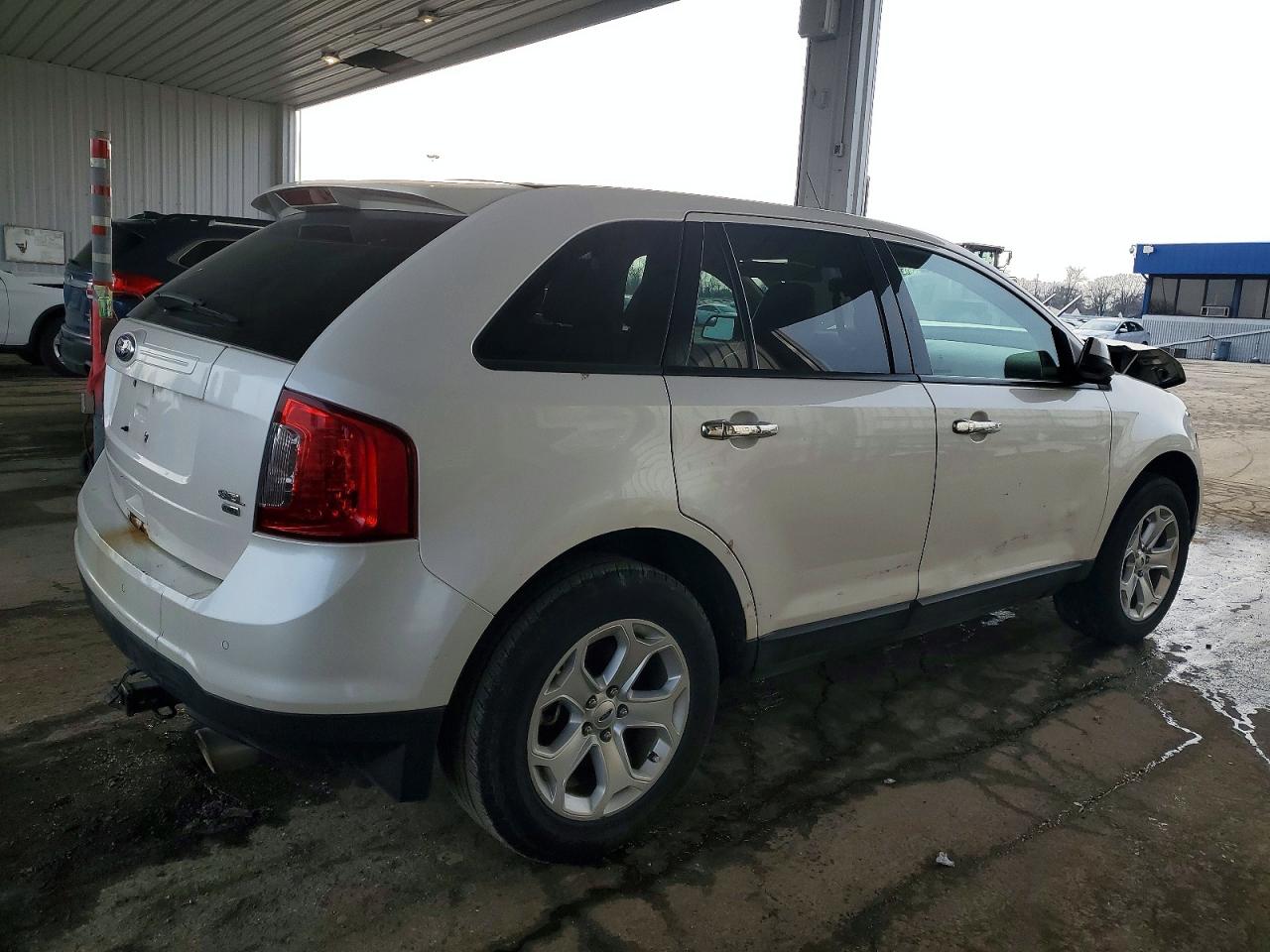 2011 FORD EDGE SEL photo 3