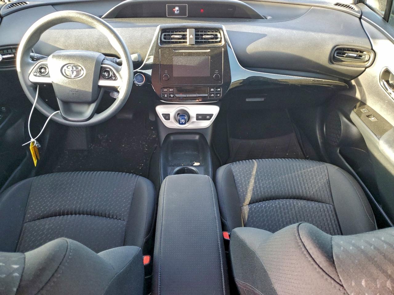 2016 TOYOTA PRIUS photo 8