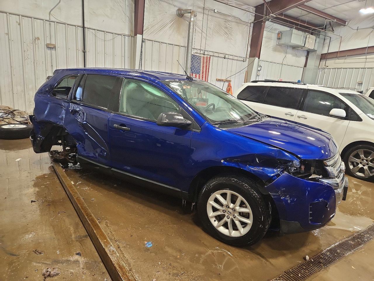 2013 FORD EDGE SE photo 4
