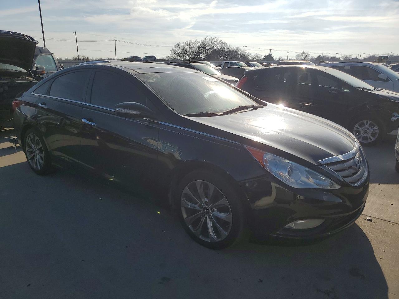 2012 HYUNDAI SONATA SE photo 4