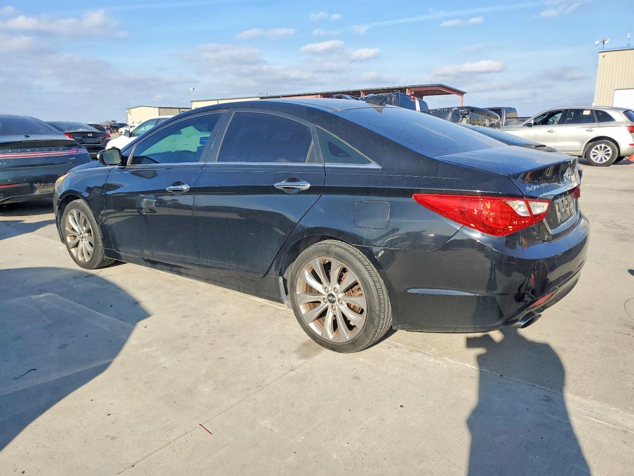 2012 HYUNDAI SONATA SE photo 2