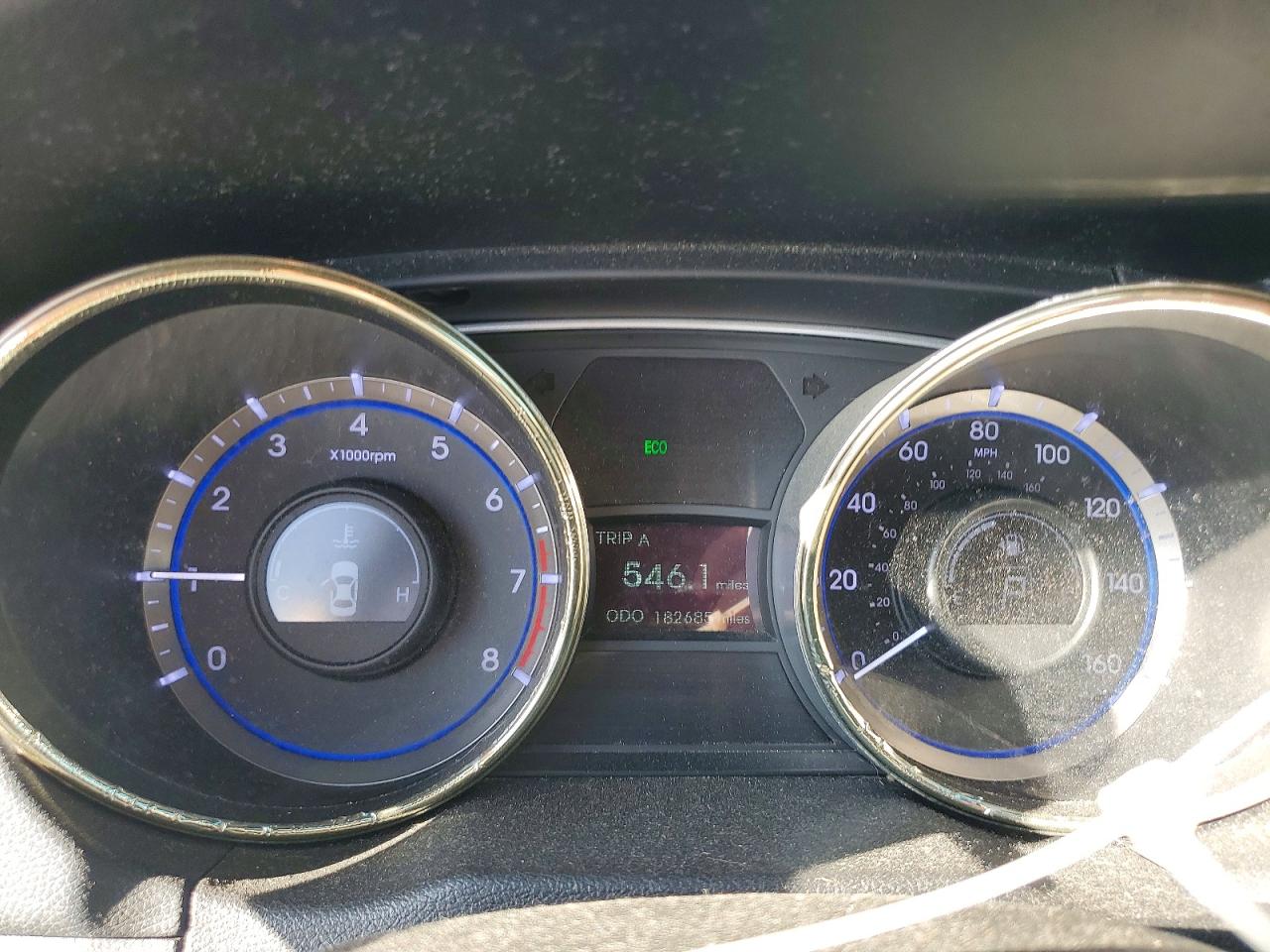 2012 HYUNDAI SONATA SE photo 9