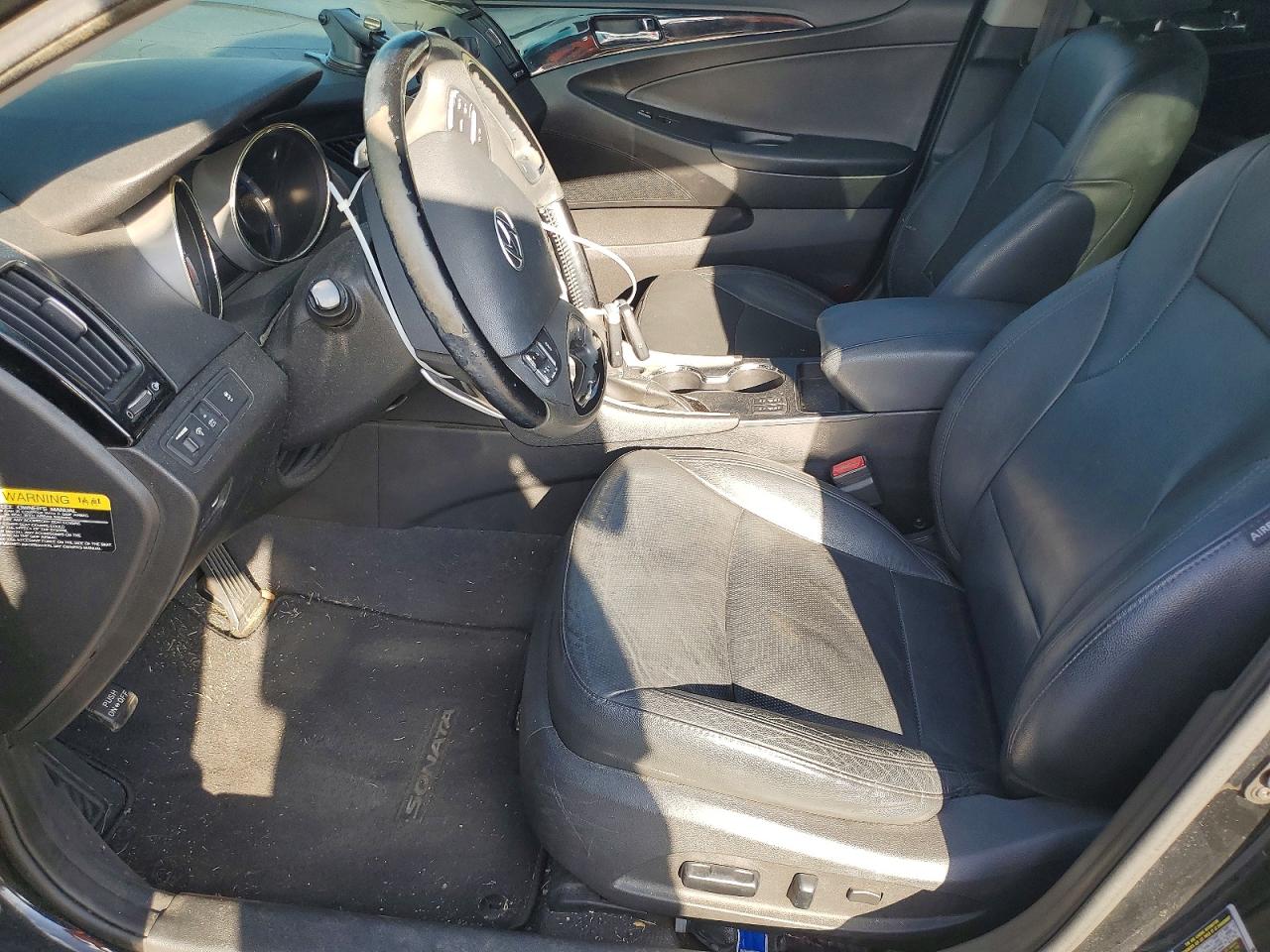 2012 HYUNDAI SONATA SE photo 7