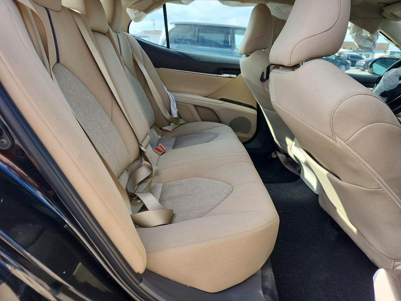 2023 TOYOTA CAMRY LE photo 28