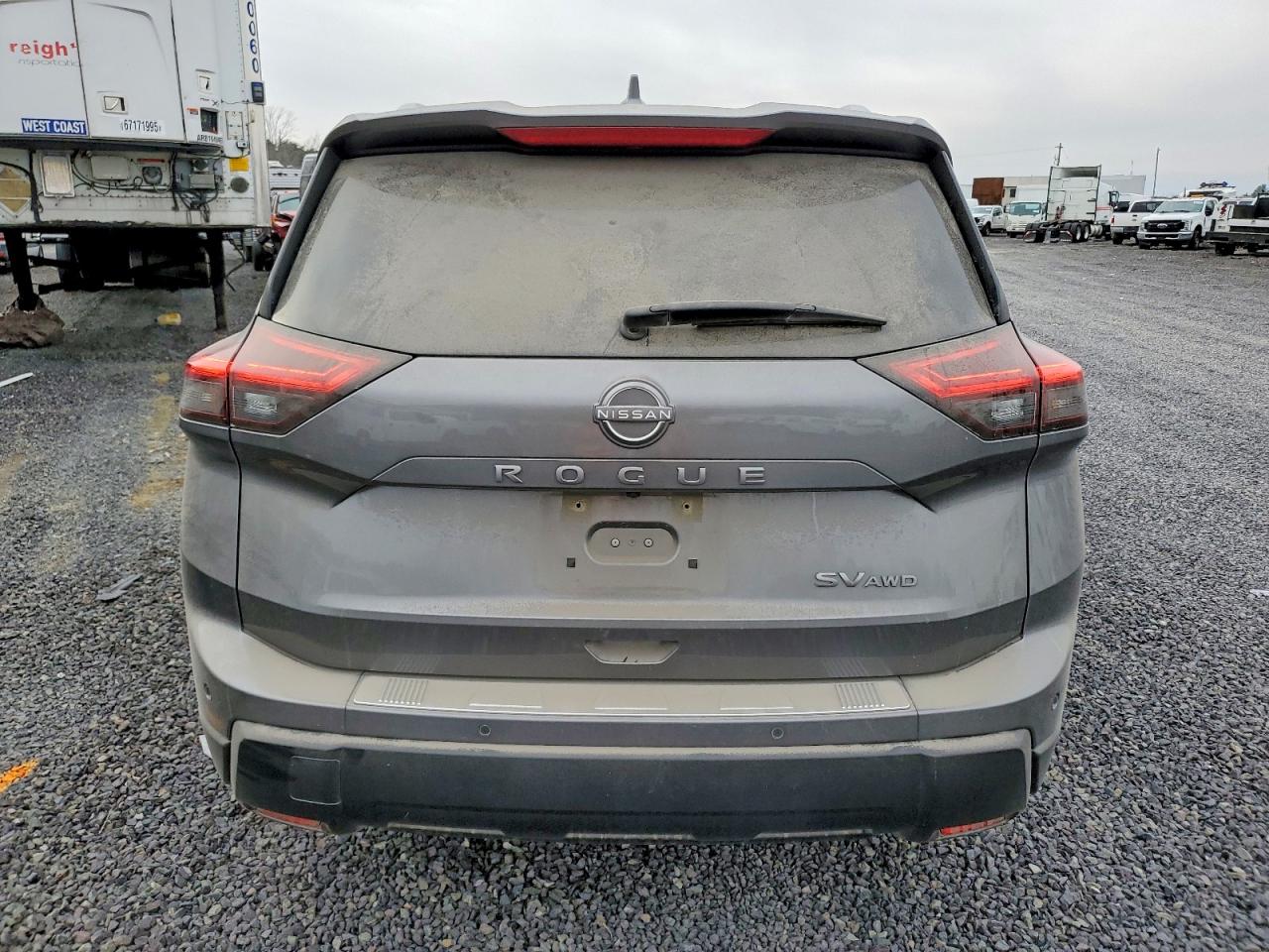 2024 NISSAN ROGUE SV photo 6