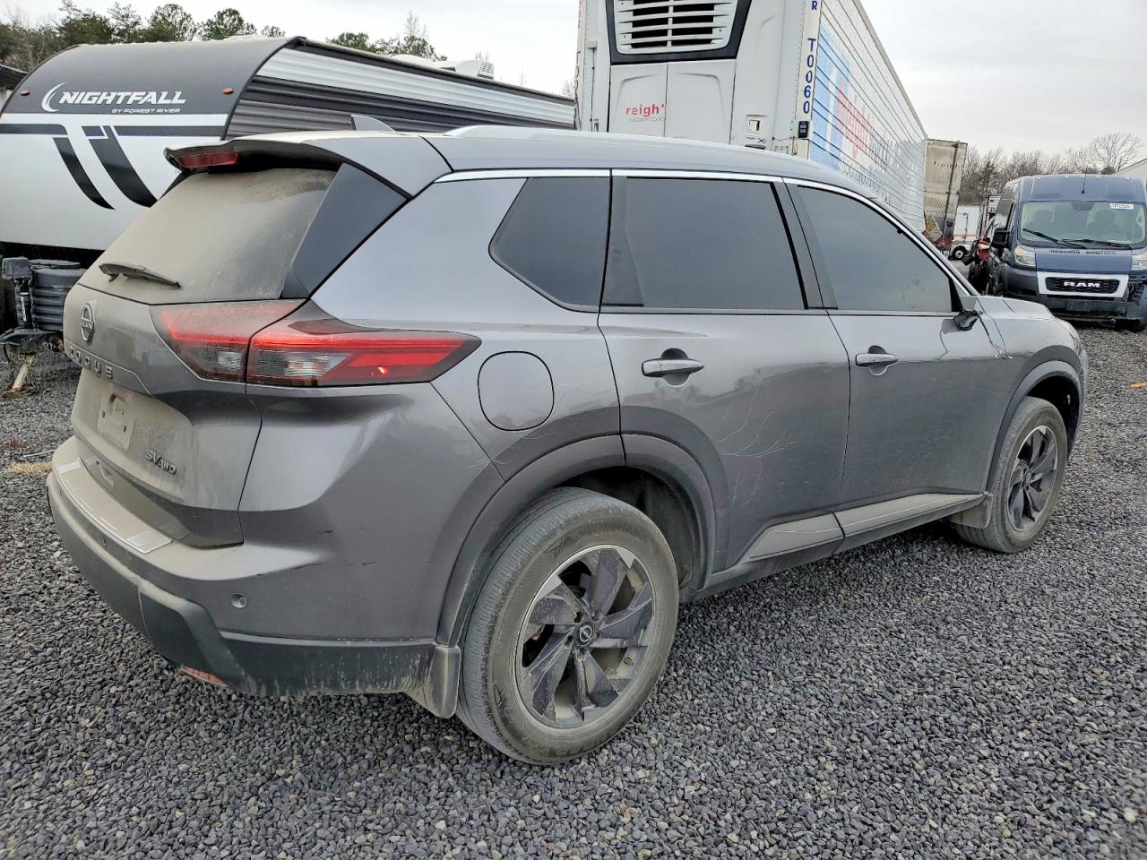 2024 NISSAN ROGUE SV photo 3