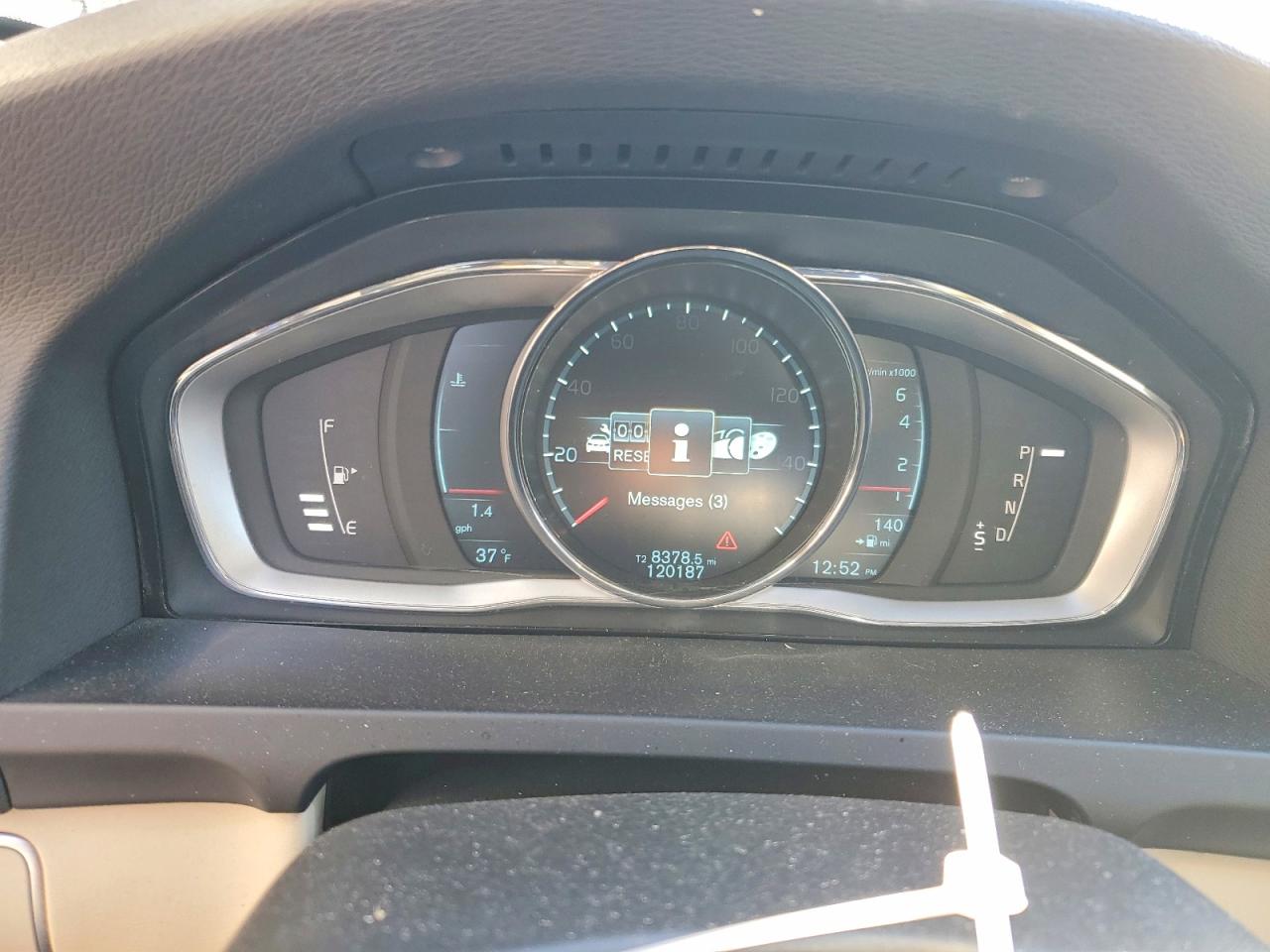2015 VOLVO S60 PREMIER photo 25
