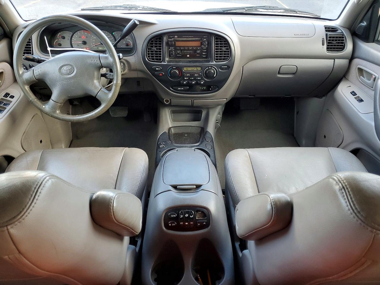 2002 TOYOTA SEQUOIA SR5 photo 8