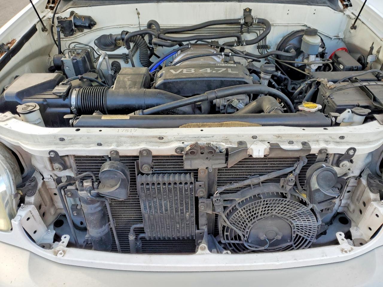 2002 TOYOTA SEQUOIA SR5 photo 12
