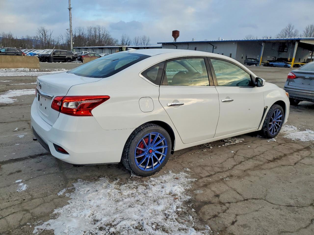 2019 NISSAN SENTRA S photo 5