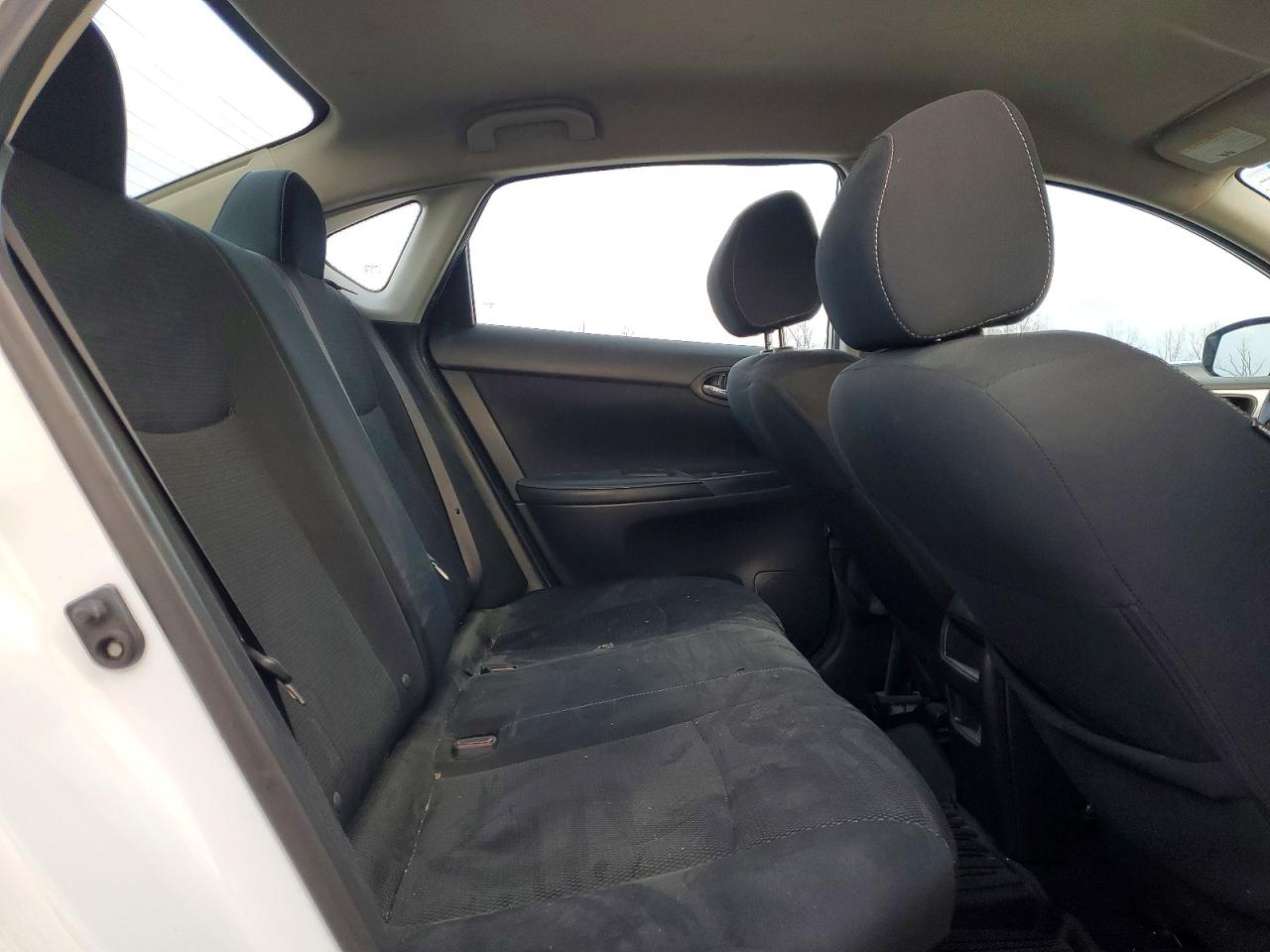 2019 NISSAN SENTRA S photo 19