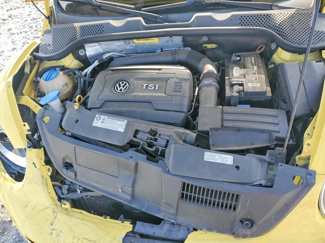 2014 VOLKSWAGEN BEETLE TURBO photo 11
