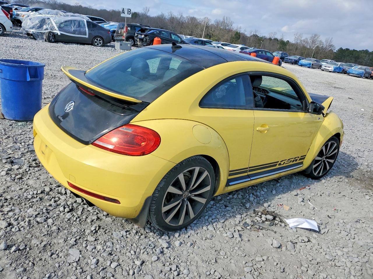 2014 VOLKSWAGEN BEETLE TURBO photo 3