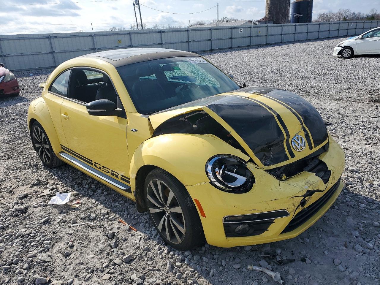 2014 VOLKSWAGEN BEETLE TURBO photo 4
