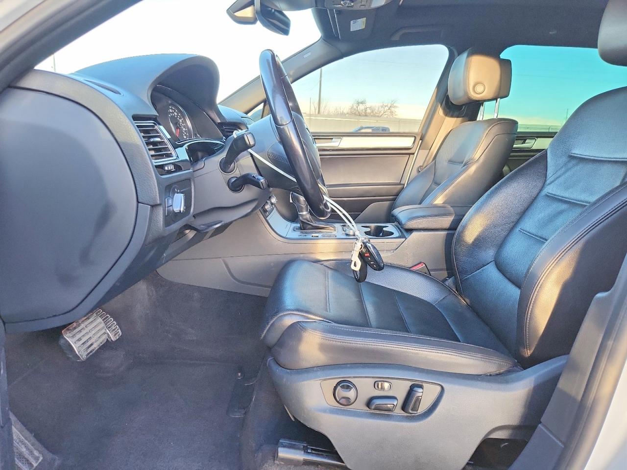 2017 VOLKSWAGEN TOUAREG WOLFSBURG photo 13