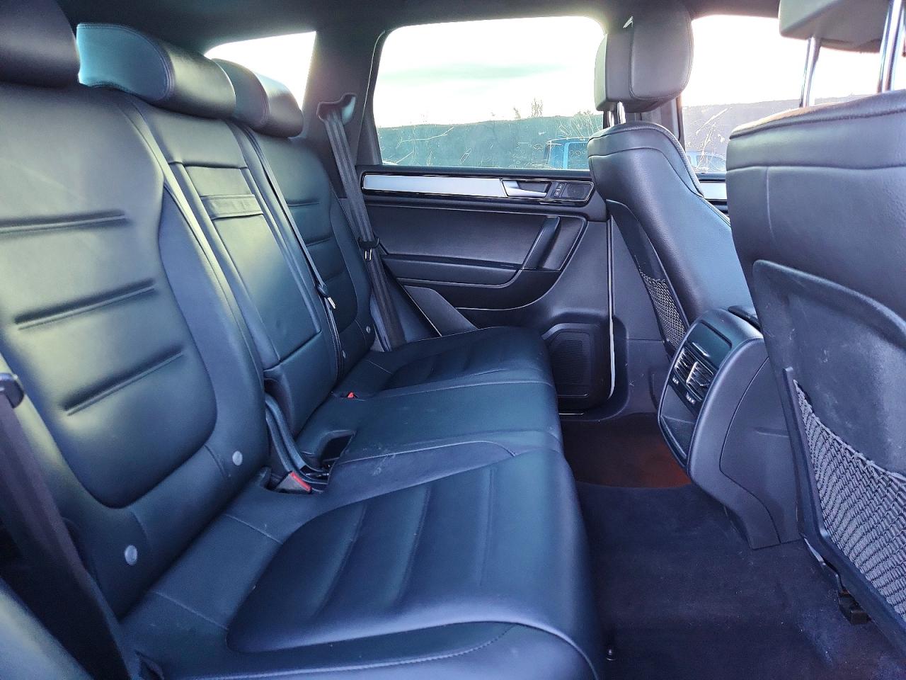 2017 VOLKSWAGEN TOUAREG WOLFSBURG photo 21