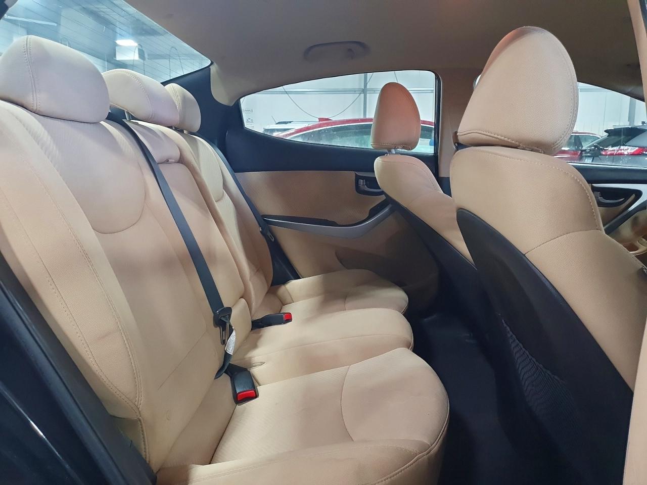 2012 HYUNDAI ELANTRA GLS photo 10
